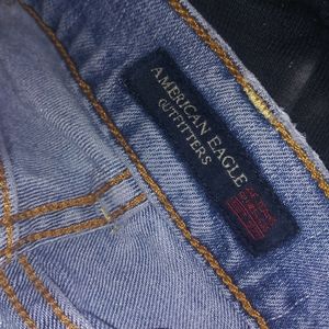 American Eagle Crop pants